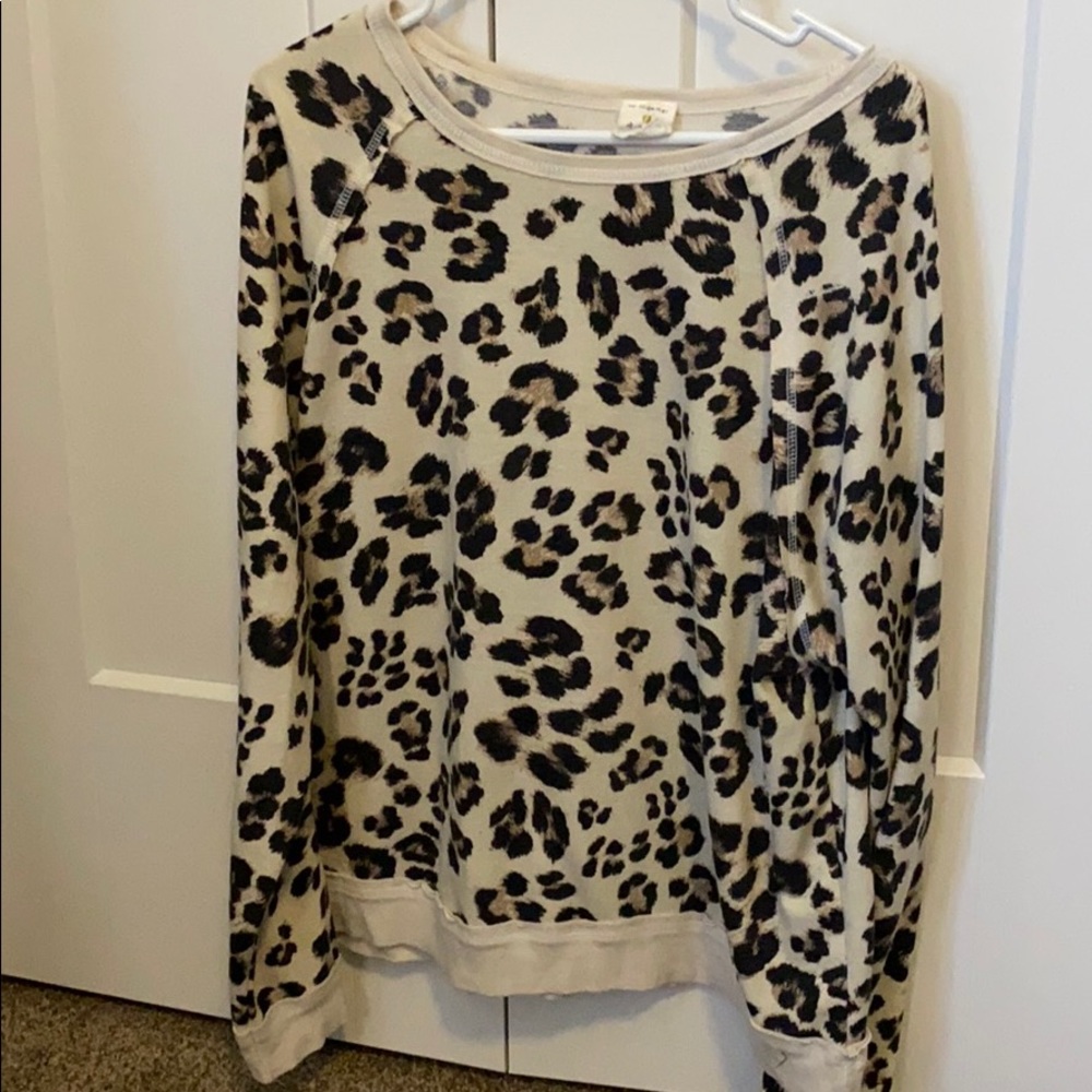 Leopard long sleeve top